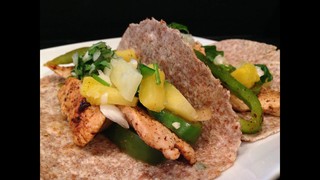 Chicken Fajita Recipe w/ Pineapple Salsa - HASfit Healthy Mexican Recipes...