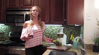 How to Juice - HASfit Benefits of Juicing Recipes - Fruit Vegetable Juice...
