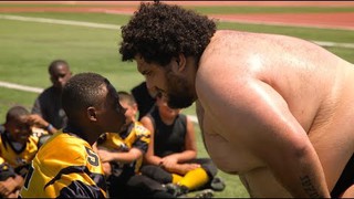 Prank It FWD – Sumo VS.  Football