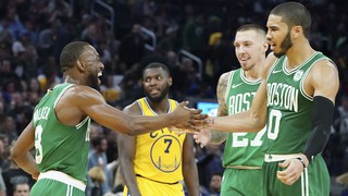 Boston Celtics def. Golden State Warriors 105-100 | Celtics Win 10th-Stra...