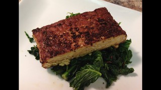 Blackened Tempeh Recipe w/ Spicy Steamed Kale & Spinach - HASfit Vegan Re...