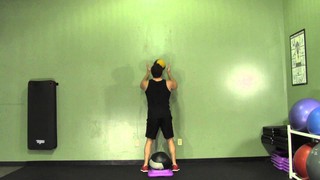 Medicine Ball Wall Toss - HASfit Medicine Ball Exercises - Medicine Ball ...